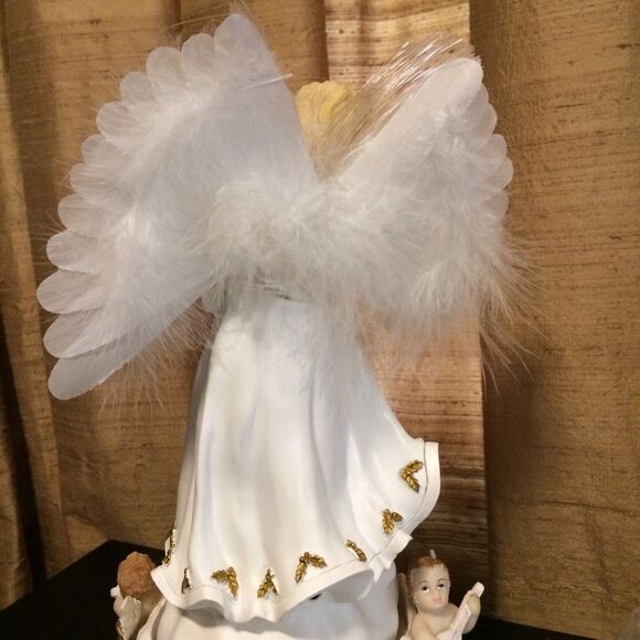 NIB NWT Christmas International Musical Lite Angel - Picture 7 of 8